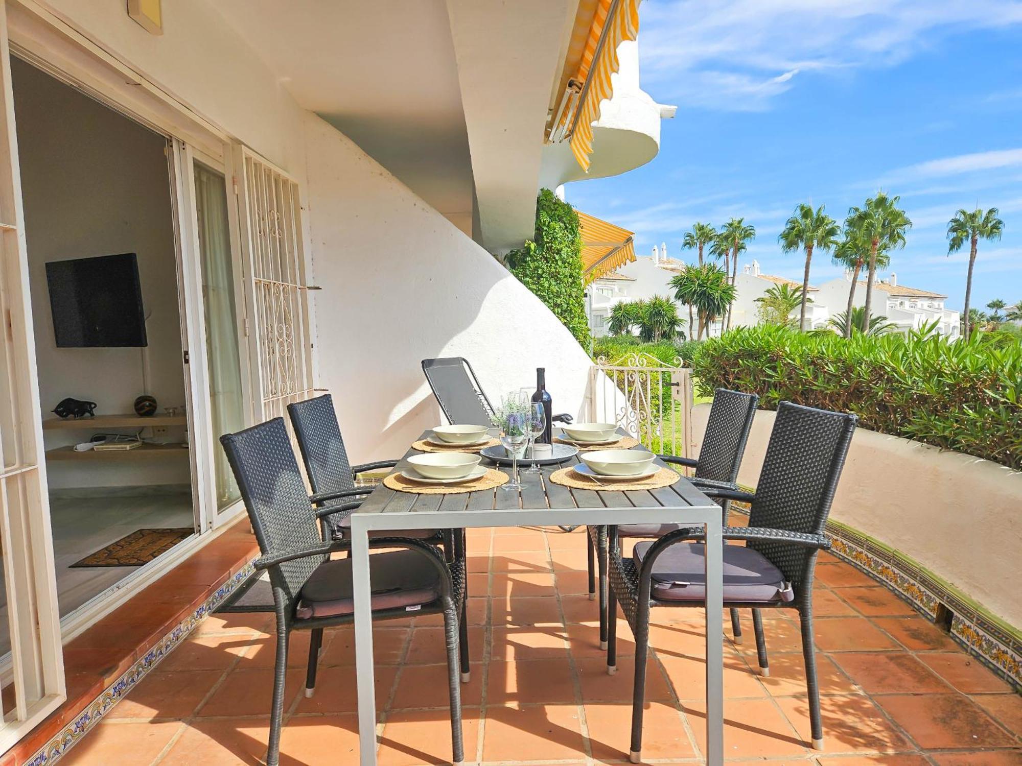 One Bedroom Apartment In Jardines De Calahonda มีฆาส กอสตา ภายนอก รูปภาพ